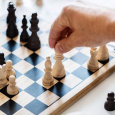 Кризис среднего возраста: повод для радости?