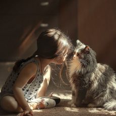 Кого ребенок любит – тому от него и достается