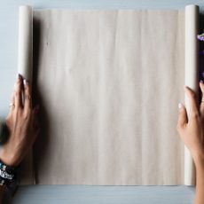 Немедленно закрой рот и перестань орать, я кому сказала!