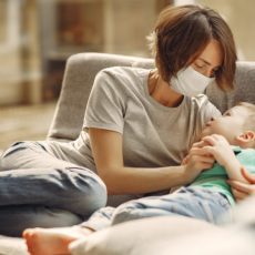 «Я устал от самоизоляции». Психолог Екатерина Бурмистрова — о том, как себе помочь