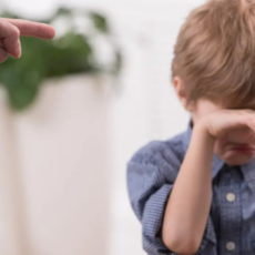 5 токсичных фраз, которые испортят жизнь вашему ребёнку