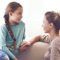 Если контакт не прервался, подростки очень любят разговаривать